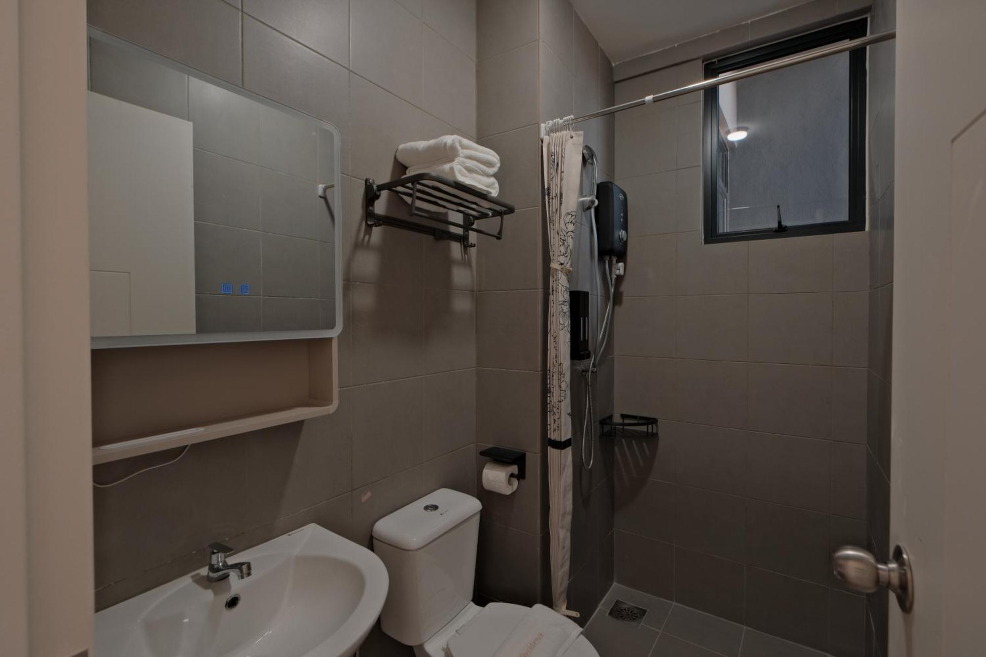 G Sky Hotel 4*